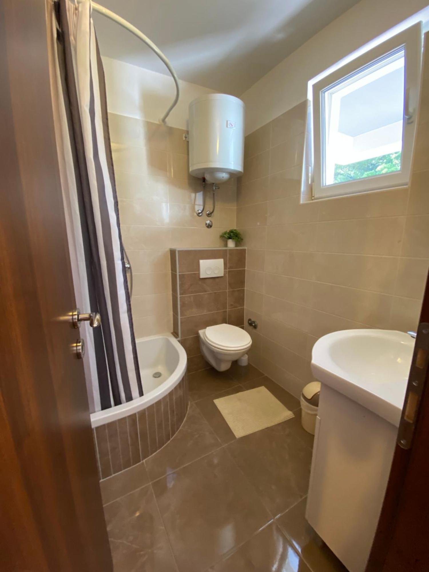 Apartment Toni Duće Buitenkant foto